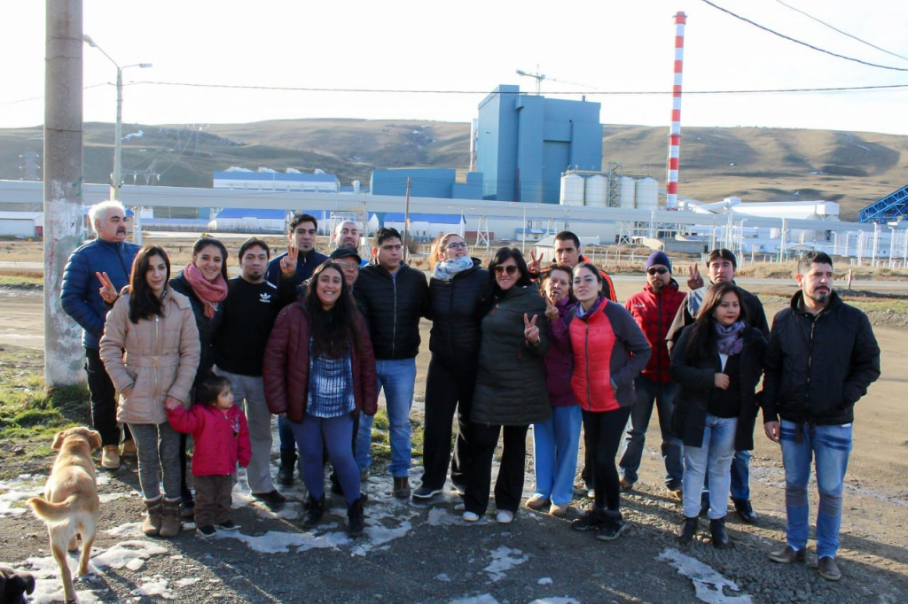 Vidal con vecinos de Julia Dufour